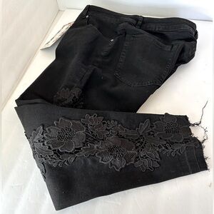 One  5 One NWOT Skinny Lace Embellished Black Crop Pants